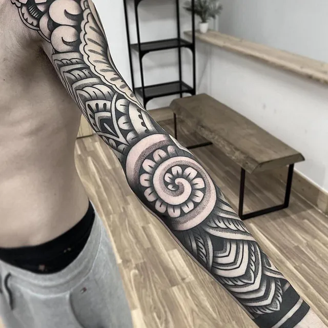 Siete Vidas Tattoo Carlos Baudin